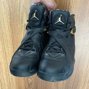 These confetti Jordan’s are 100 percent authentic and are in good condition. Jordan 8 Retro C&C  main image 3